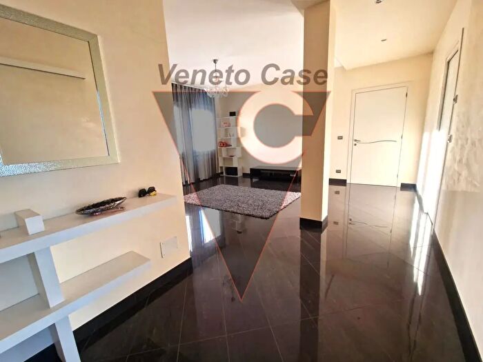 Casa quadrilocale in affitto in Via Caovilla, Saonara