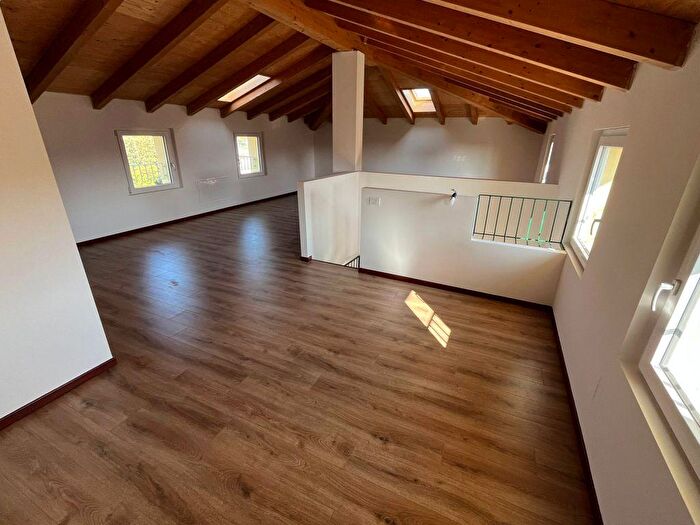 Appartamento trilocale in vendita in Santo Stefano Lodigiano