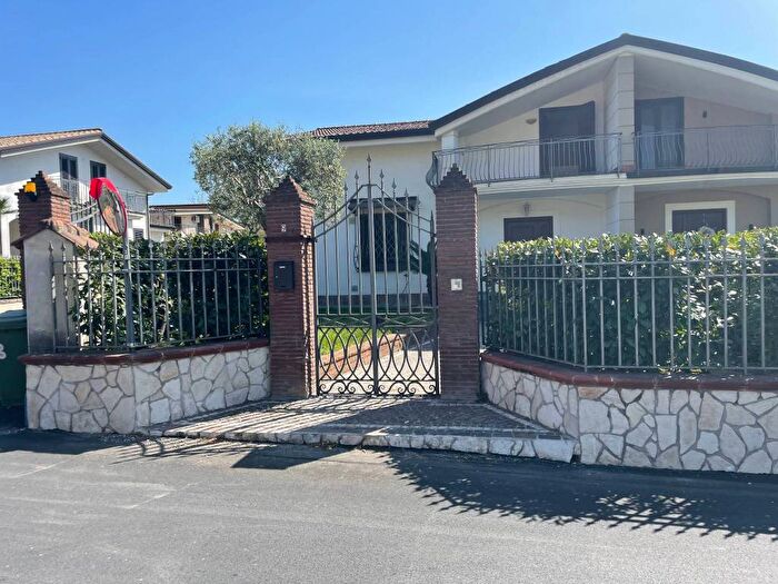 Casa con 5 locali in affitto in Via Sant'Angelo, Avella