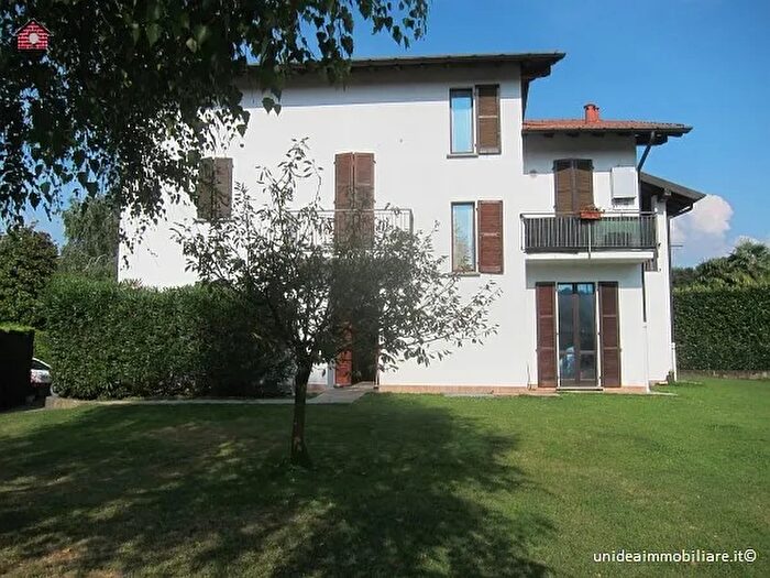 Appartamento in vendita in Ternate Varese Lombardia Italia, Ternate