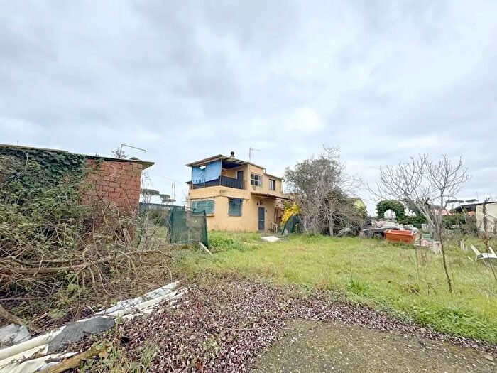 Casa quadrilocale in vendita in Viareggio