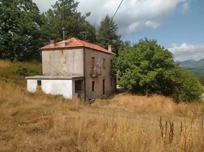 Casa quadrilocale in vendita in Località Cavallo, Lauria
