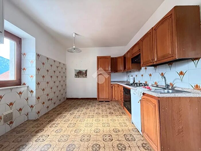 Casa con 6 locali in vendita in Via del Camantolin, Trento