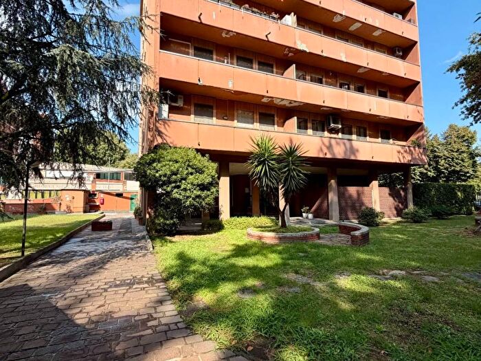 Appartamento trilocale in affitto in Viale Fulvio Testi, Bignami Ponale, Milano