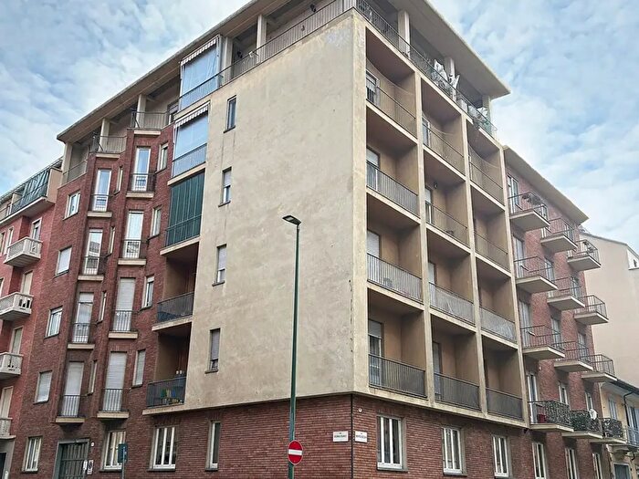 Appartamento quadrilocale in vendita in Via Romagnano, Torino