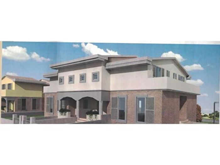 Appartamento trilocale in vendita in Bucine