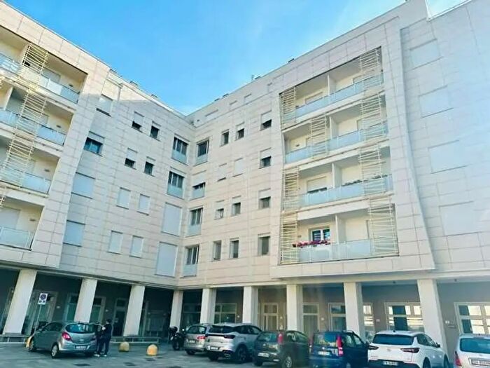 Appartamento con 5 locali in vendita in Piazza Ceretti, Mirandola