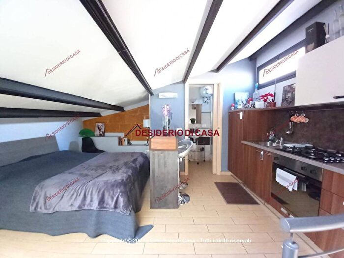 Appartamento monolocale in affitto in Via Mariano Stabile, Roma Cavour, Palermo