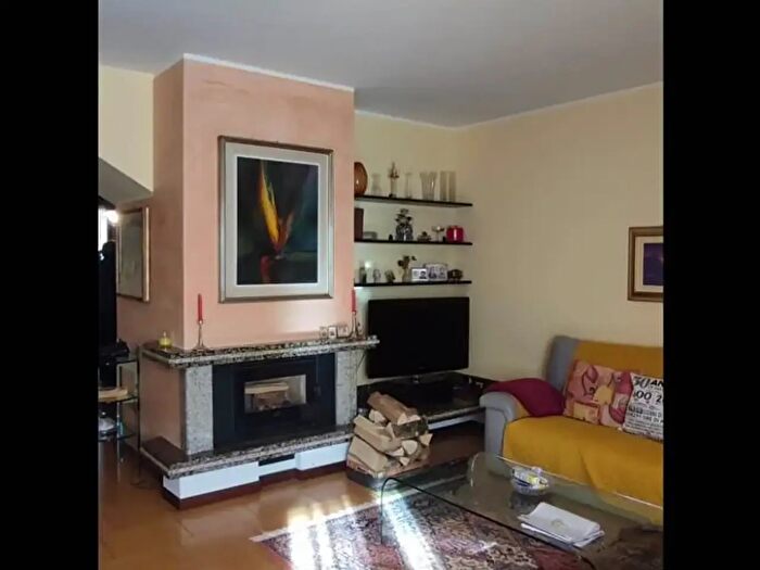 Casa quadrilocale in vendita in Castelverde