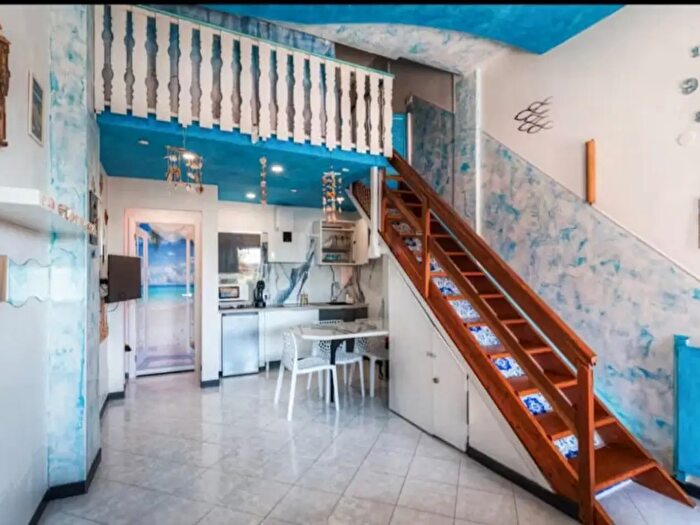 Appartamento monolocale in vendita in Via Pini dAleppo, Varazze