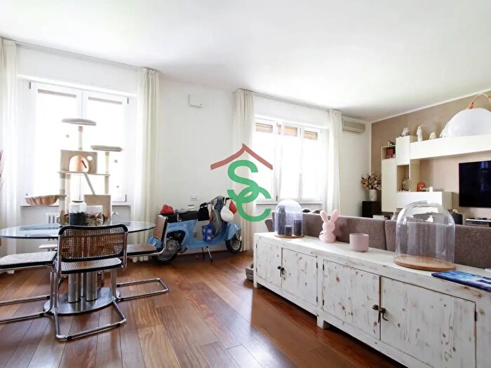 Appartamento con 5 locali in vendita in Via del Girone d, Fiesole