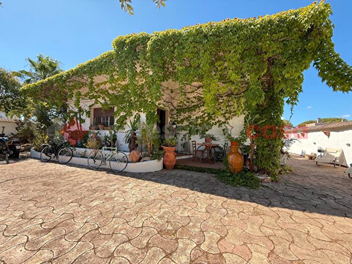 Casa con 6 locali in vendita in Via Giuseppe Cenni, Manduria