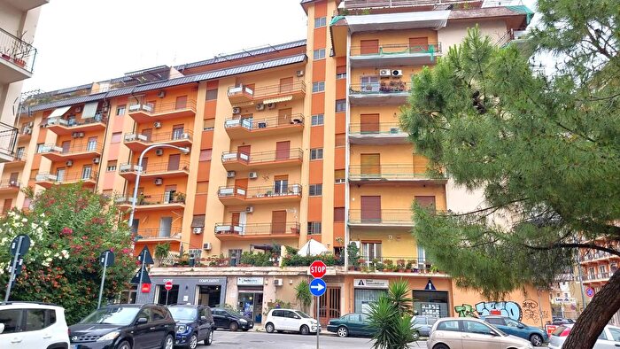 Appartamento con 5 locali in vendita in Palermo