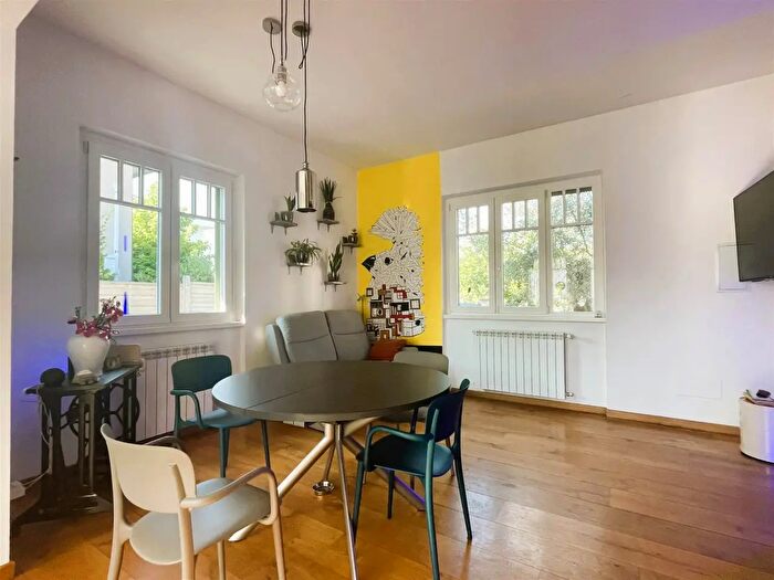 Casa quadrilocale in vendita in Viareggio