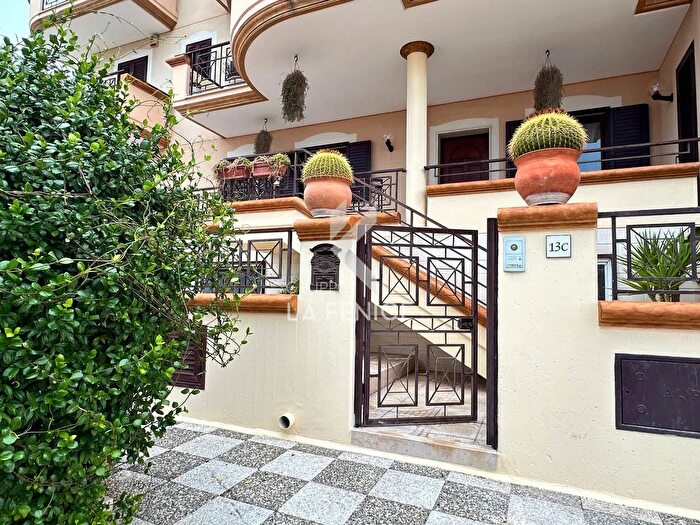 Casa quadrilocale in vendita in Via Pisa, Massafra