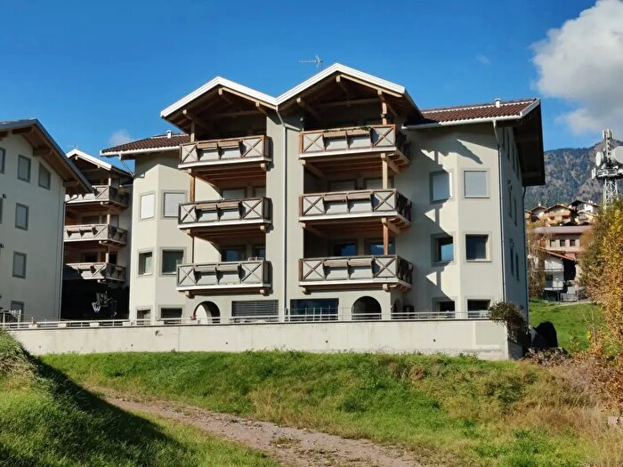 Appartamento con 5 locali in vendita in Via Fan, Cavalese
