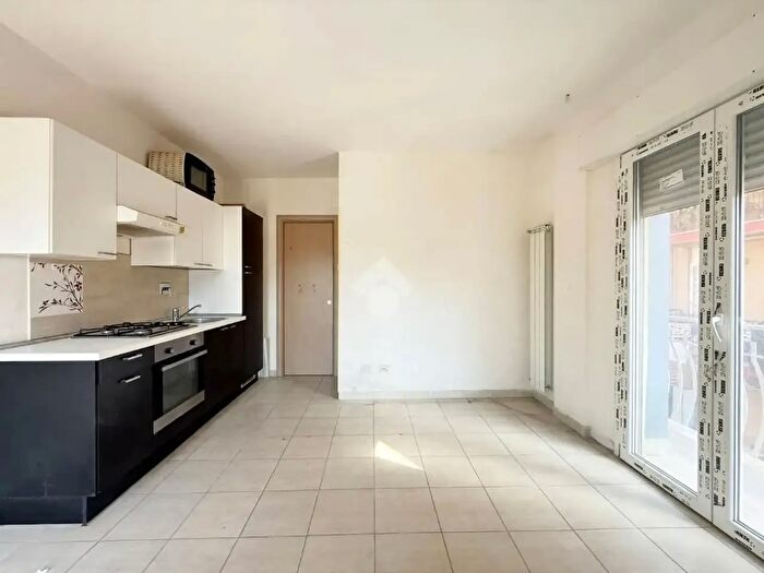 Appartamento trilocale in vendita in Via Molise, Nettuno