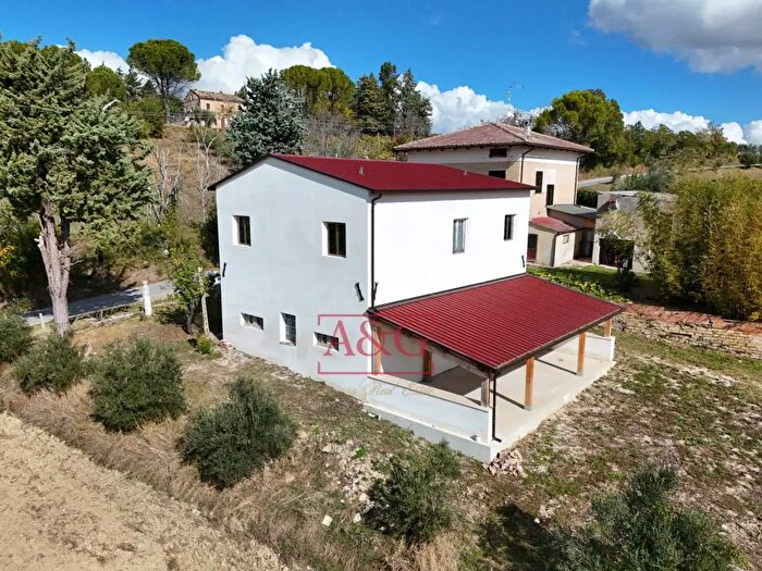 Casa con 10 locali in vendita in Contrada Fiastra, Ripe San Ginesio