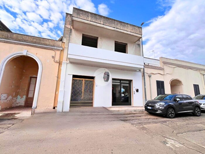 Casa trilocale in vendita in Via Trento, Copertino