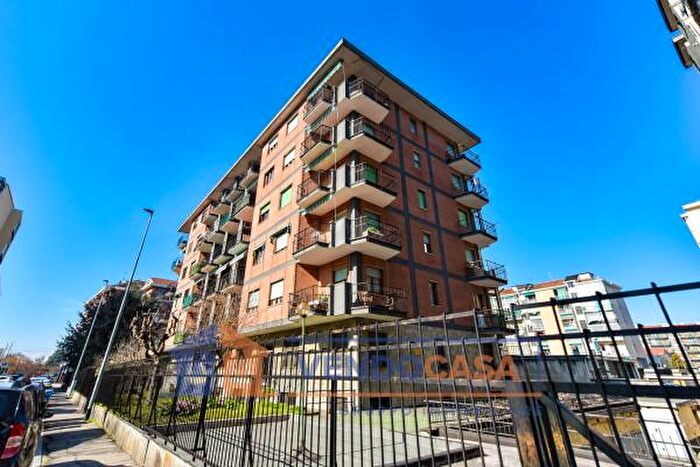 Appartamento trilocale in vendita in Via Benvenuto Cellini, Moncalieri