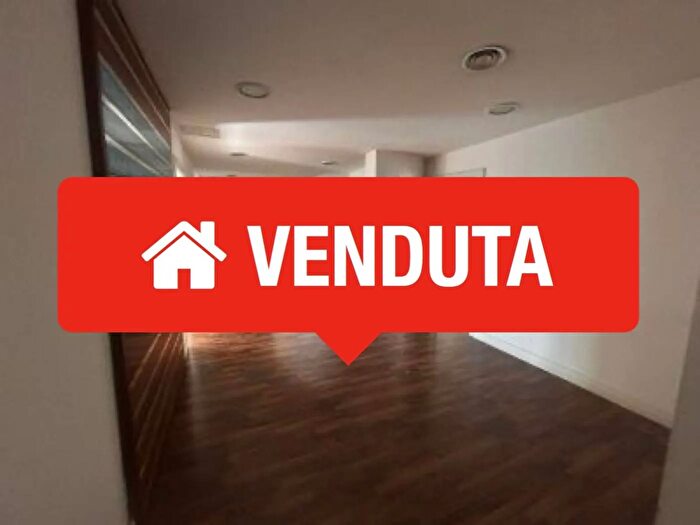 Appartamento con 5 locali in vendita in Piazza CairoliVelletri, Velletri