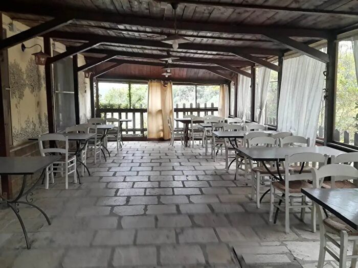 Casa con 8 locali in vendita in Manciano