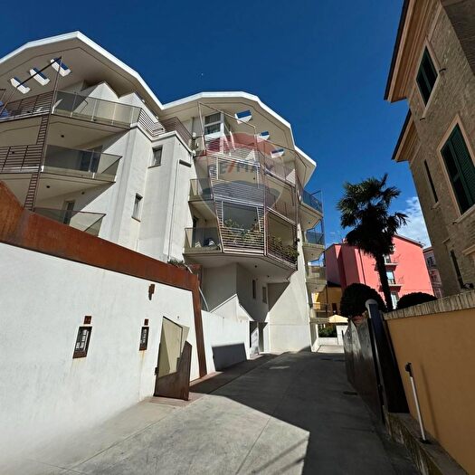 Appartamento con 5 locali in vendita in Lanciano