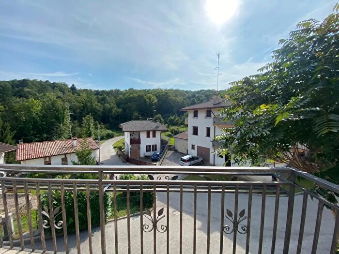 Casa con 5 locali in vendita in Borgo Zaiama, Lusevera