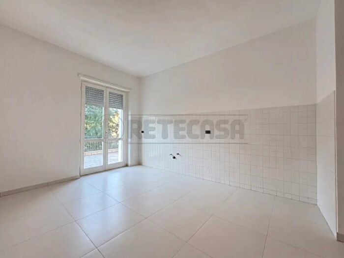 Appartamento trilocale in vendita in Via Francesco Crispi, Crema