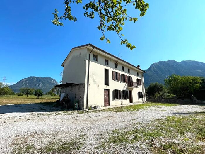Casa con 5 locali in vendita in Via Taviele, Gemona Del Friuli
