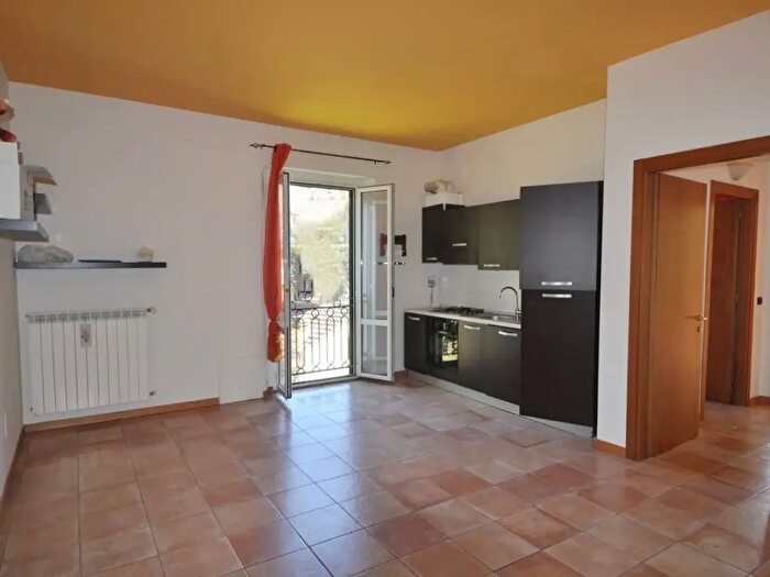 Appartamento trilocale in vendita in Via Roma, Loro Ciuffenna