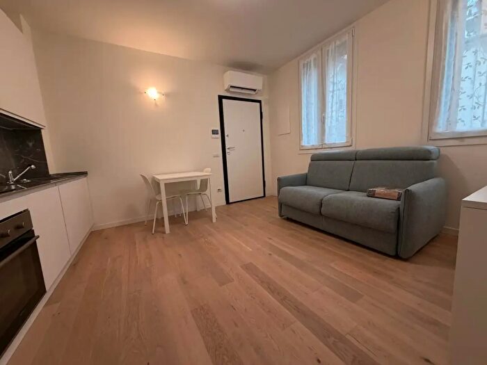 Appartamento bilocale in affitto in Viale Mentana, Parma