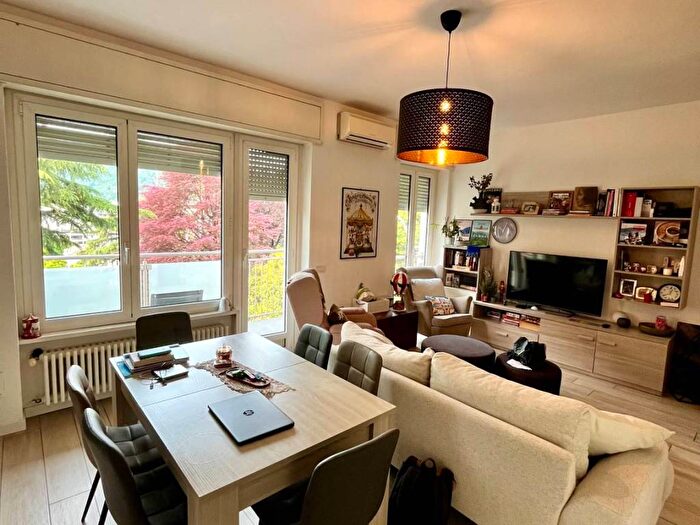 Appartamento quadrilocale in affitto in Via Prudenziana, Valduce Crispi, Como