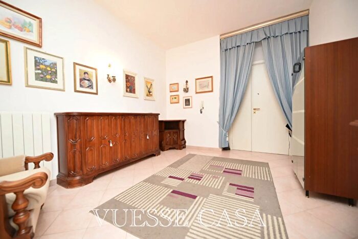 Appartamento con 5 locali in vendita in Nuoro, Nuoro