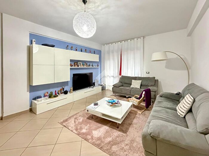 Appartamento quadrilocale in vendita in Via B Cellini, Rende