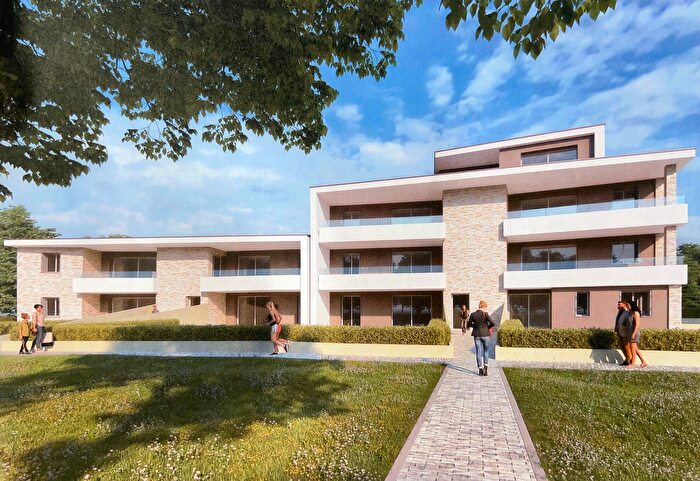 Appartamento quadrilocale in vendita in Strada Langhirano, Parma