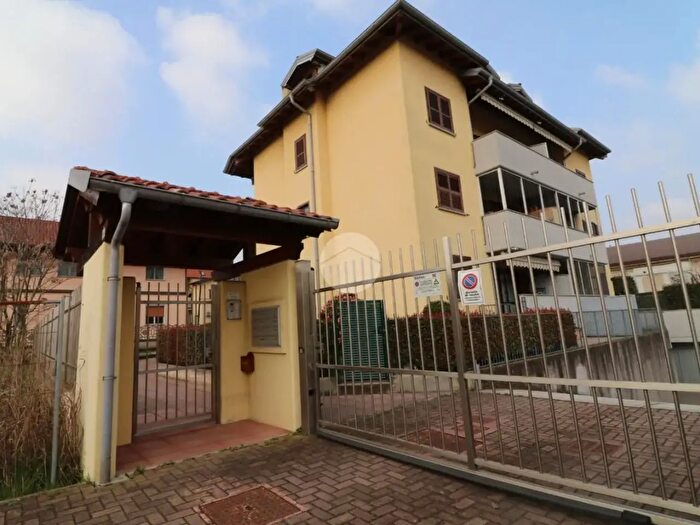 Appartamento bilocale in vendita in Via Luciano Manara, Rho