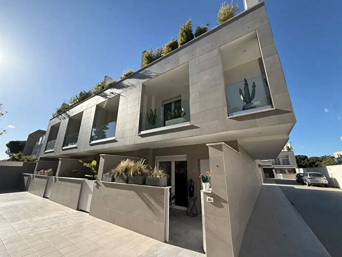 Casa con 5 locali in vendita in Strada Carducci, Bari