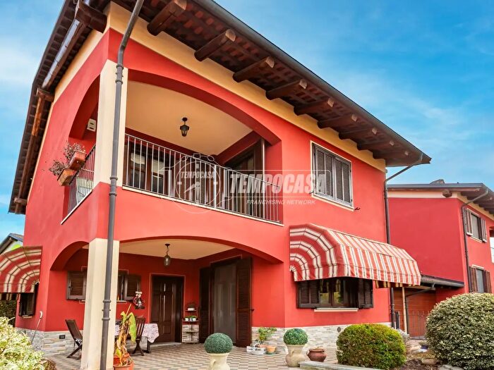 Casa con 6 locali in vendita in Località San Lorenzo P, Fossano