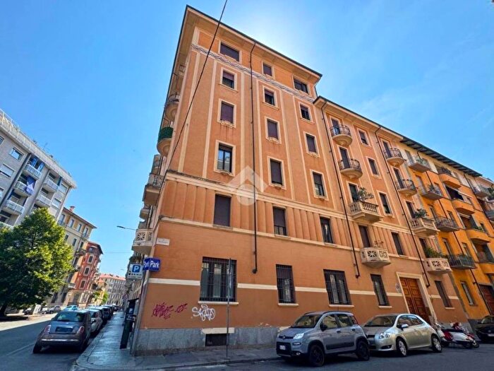 Appartamento trilocale in affitto in Via Morghen, San Donato, Torino