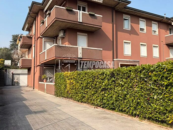 Appartamento bilocale in vendita in Desenzano Del Garda