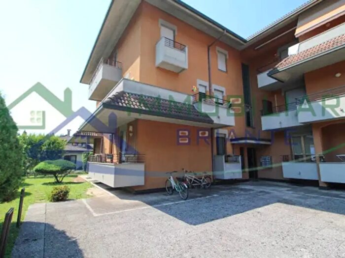 Appartamento trilocale in vendita in Via Aprile, Casorate Sempione