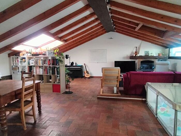 Appartamento trilocale in affitto in Via Dalmazia, Centro Storico, Parma