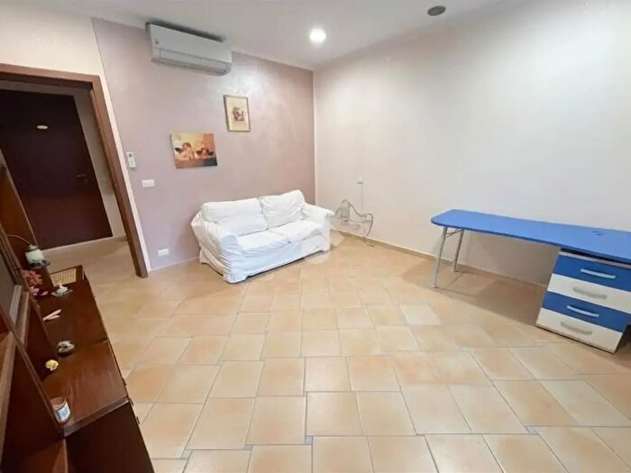 Appartamento bilocale in vendita in Via Vincenzo Gioberti, Pinerolo