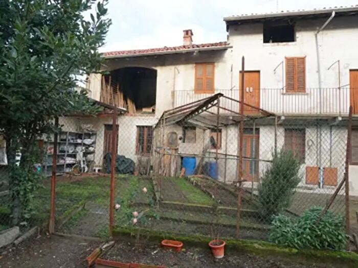 Casa bilocale in vendita in Via San Giorgio, Cassolnovo