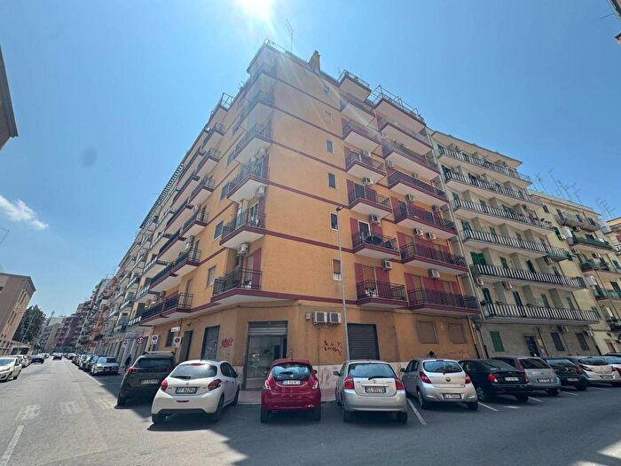 Appartamento trilocale in vendita in Via Sardegna, Italia Montegranaro, Taranto
