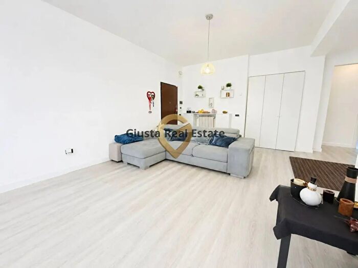Appartamento quadrilocale in vendita in Via del Lavoro, Brindisi