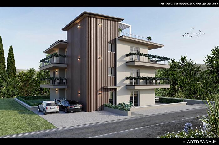 Appartamento trilocale in vendita in Via Marzzabotto, Desenzano Del Garda