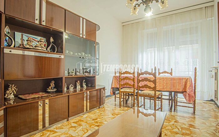 Appartamento trilocale in vendita in Via Cesare Battisti, Lavagna