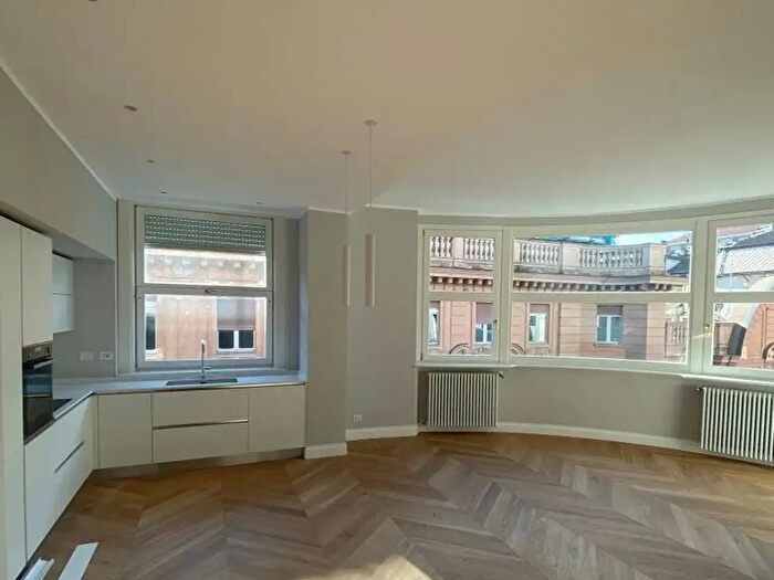 Case in Vendita e in Affitto - 3